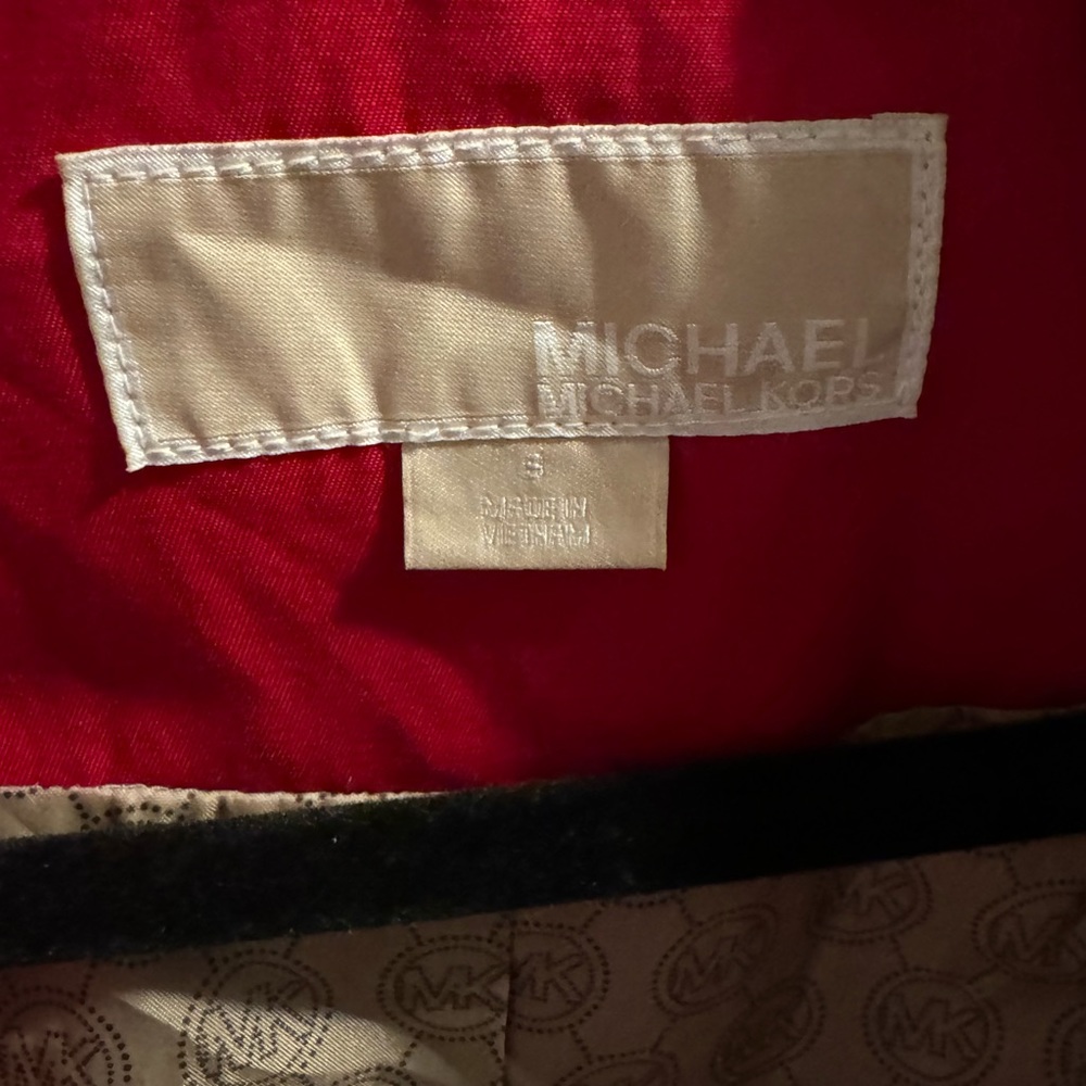 Michael Kors Rain Coat - Picture 4 of 4
